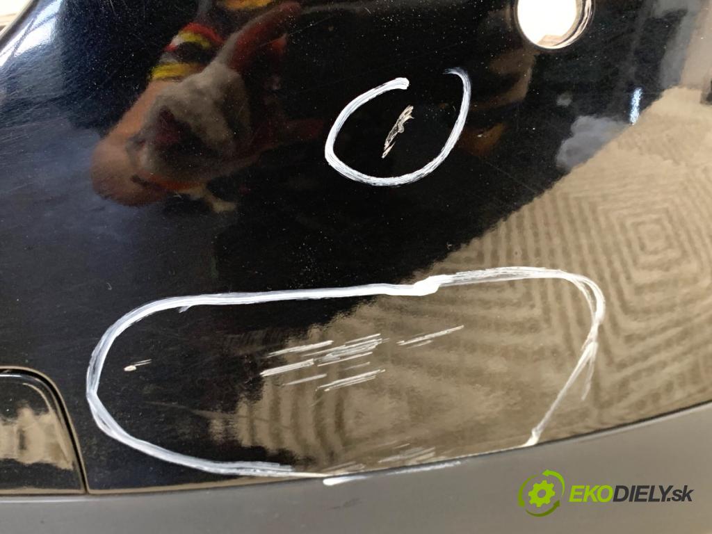 VW PASSAT B7 Kombi 2012 118 kW 1.8 TSI 1798 nárazník zadní část LC9X (Klika dveří ostatní)