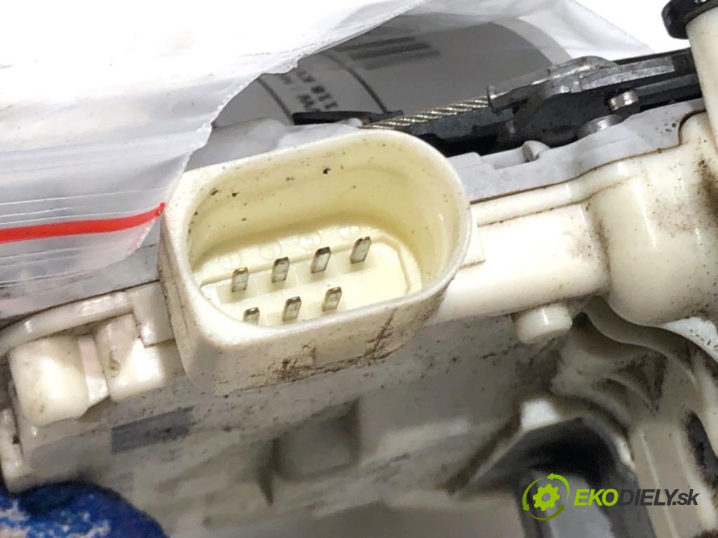 VW PASSAT B7 Kombi 2012 118 kW 1.8 TSI 1798 zámok dveře pravý zadní část 3C4839016A