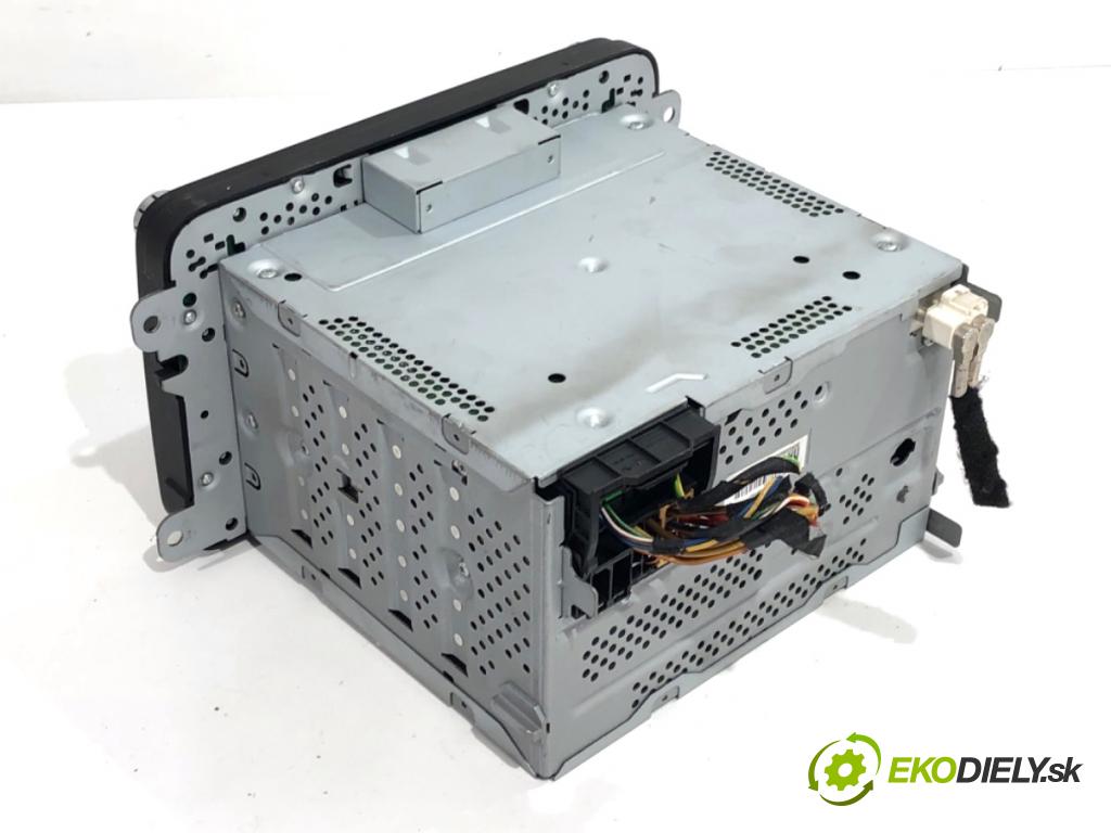 VW PASSAT B7 Kombi 2012 118 kW 1.8 TSI 1798 RADIO 3C8035195F (Audio zariadenie)