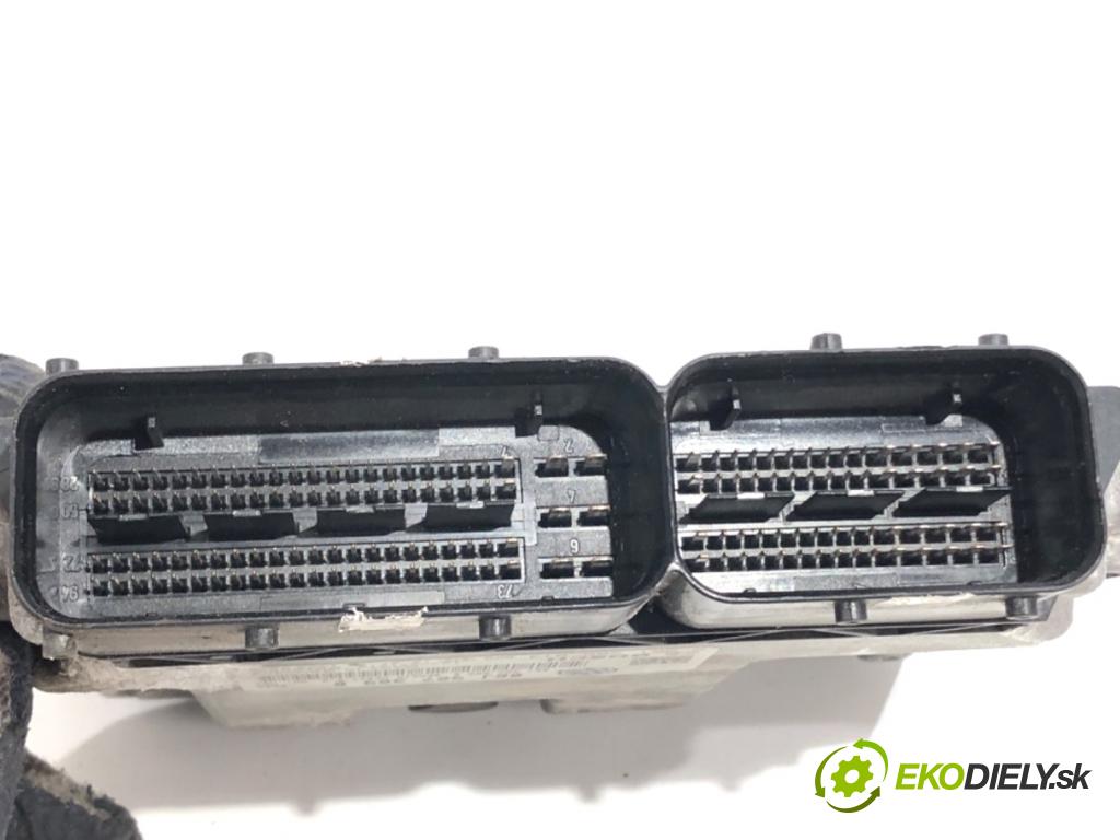 VW PASSAT B7 Kombi 2012 118 kW 1.8 TSI 1798 riadiaca jednotka Motor 06J907309B (Riadiaca jednotka)