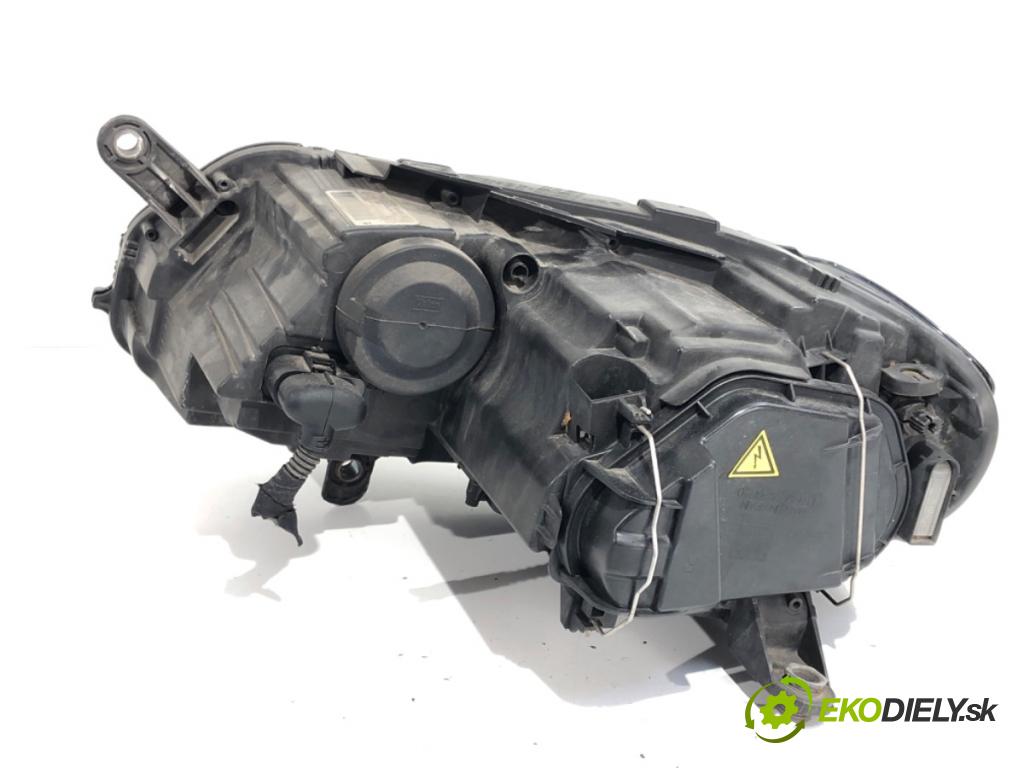 VW PASSAT B7 Kombi 2012 118 kW 1.8 TSI 1798 světlomet pravý přední část XENON 3AB941752