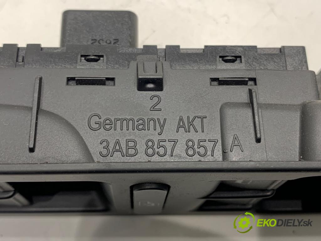 VW PASSAT B7 Kombi 2012 118 kW 1.8 TSI 1798 Prepínač okien 3AB857857A (Prepínacie páčky pod volantom)