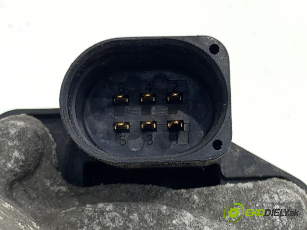 VW PASSAT B7 Kombi 2012 118 kW 1.8 TSI 1798 Škrtiaca klapka 06F133062Q (Škrtiaca klapka)