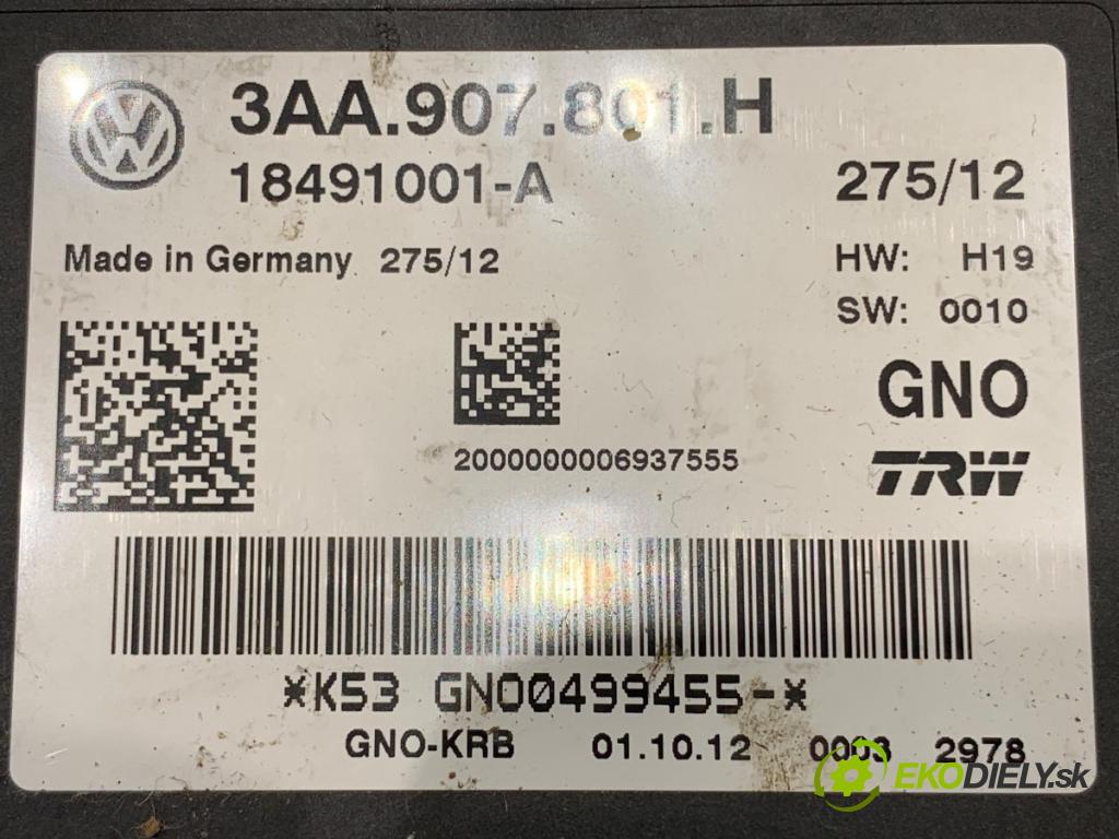 VW PASSAT B7 Kombi 2012 118 kW 1.8 TSI 1798 modul brzdy ruční brzdy 3AA907801H