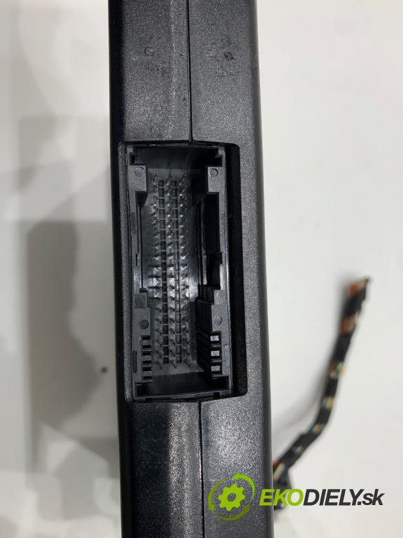 VW PASSAT B7 Kombi 2012 118 kW 1.8 TSI 1798 Modul BLUETOOTH 7P6035730J (Riadiaca jednotka ostatné)