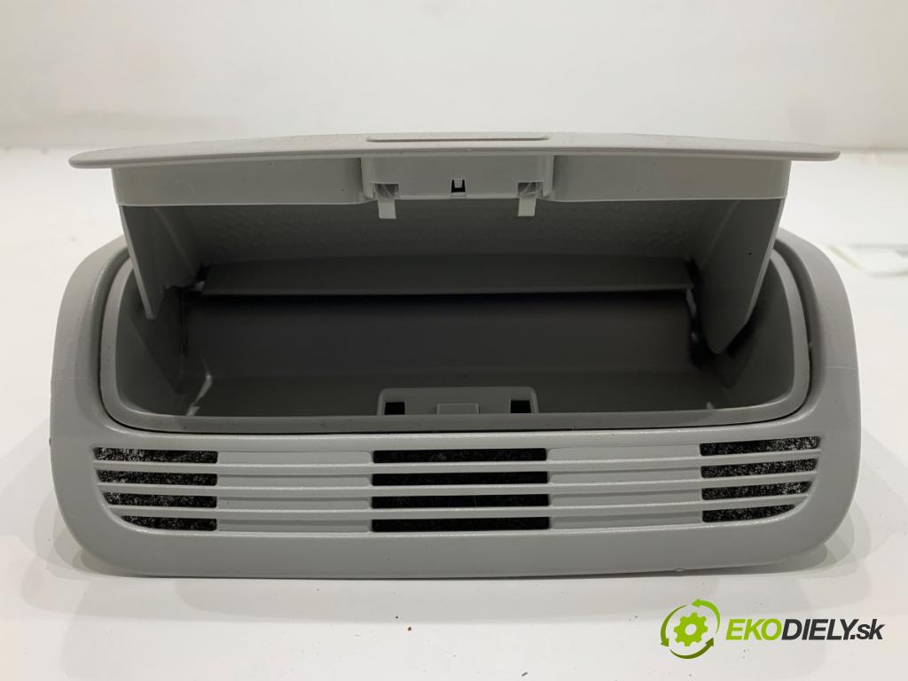 VW PASSAT B7 Kombi 2012 118 kW 1.8 TSI 1798 světlo stropní 3C0867489C