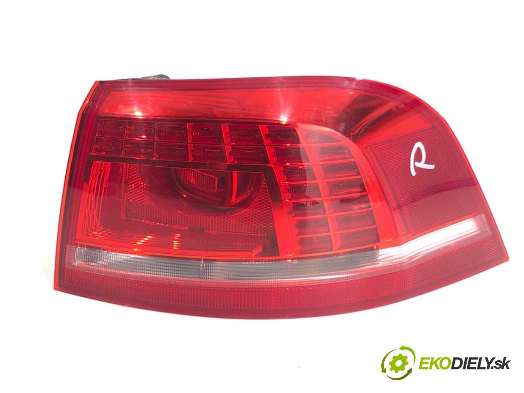 VW PASSAT B7 Kombi 2012 118 kW 1.8 TSI 1798 světlo pravý zadní část 