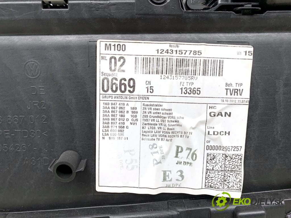 VW PASSAT B7 Kombi 2012 118 kW 1.8 TSI 1798 ča dveře pravý přední část