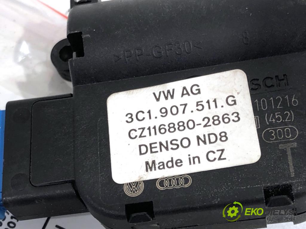 VW PASSAT B7 Kombi 2012 118 kW 1.8 TSI 1798 motor topení 3C1907511G