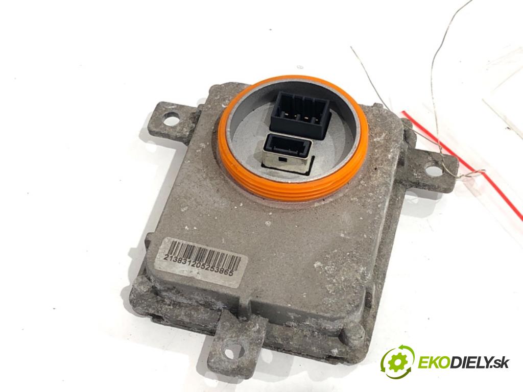 VW PASSAT B7 Kombi 2012 118 kW 1.8 TSI 1798 Menič XENON 8K0941597B (Riadiaca jednotka xenónu)