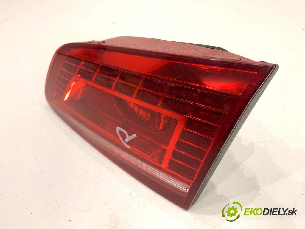 VW PASSAT B7 Kombi 2012 118 kW 1.8 TSI 1798 světlo zadní část pravá vnitřní  (Klika dveří ostatní)