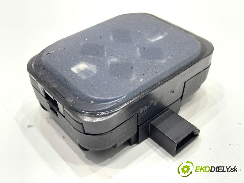 VW PASSAT B7 Kombi 2012 118 kW 1.8 TSI 1798 Snímač dažďa 1K0955559AH (Snímač dažďa)