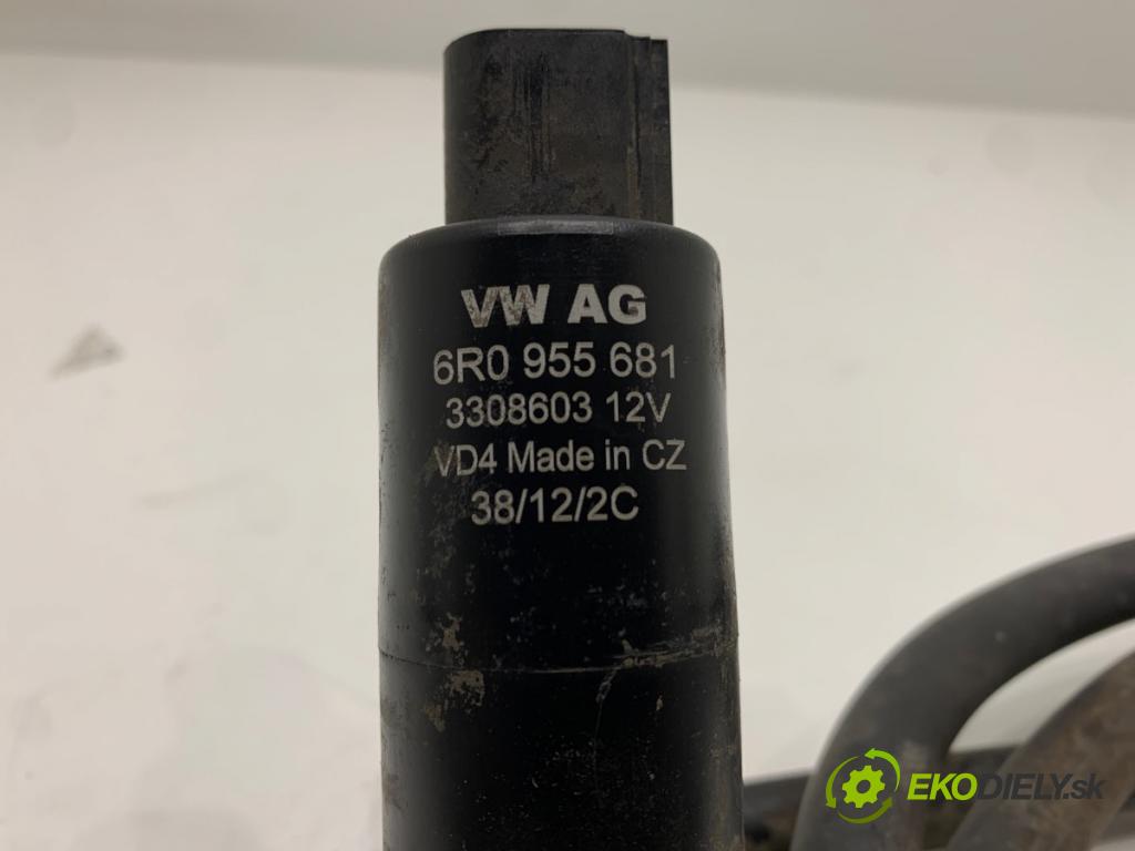 VW PASSAT B7 Kombi 2012 118 kW 1.8 TSI 1798 trubka ostřikovačů světel XENON 6R0955681