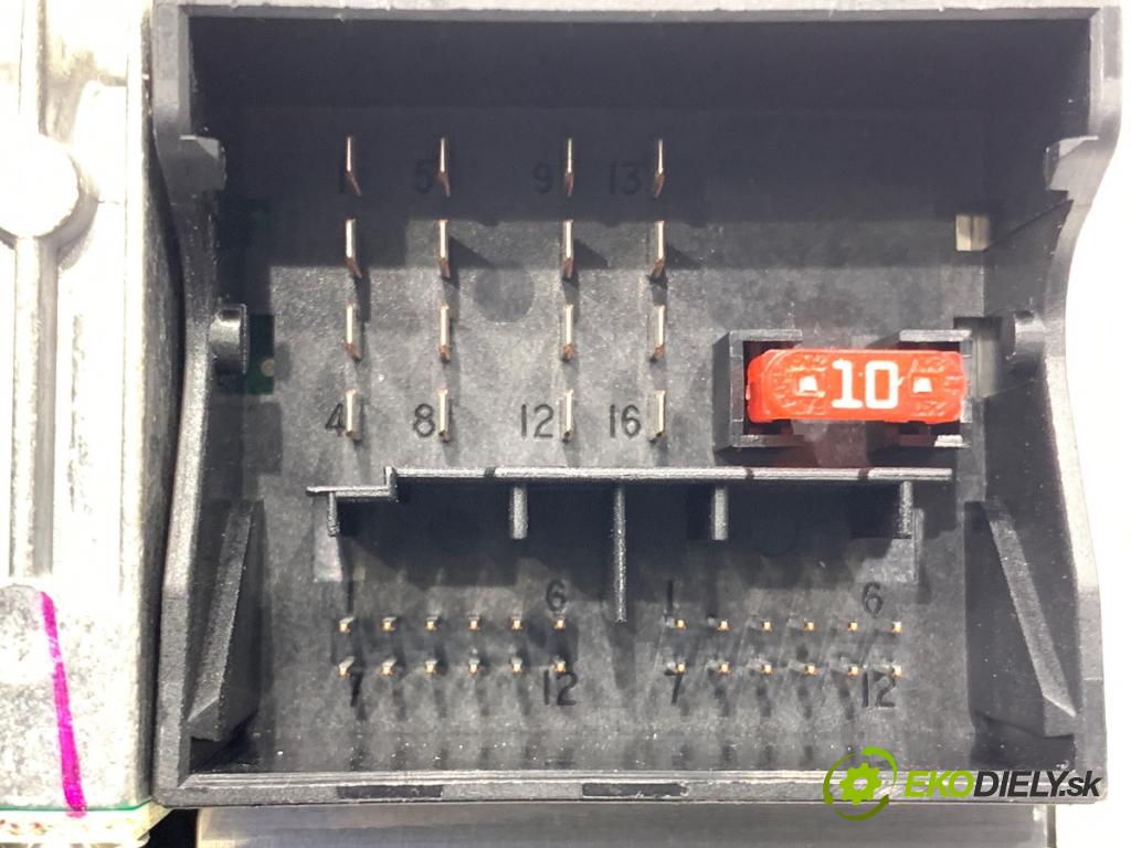 BMW E87 liftback 2006 90 kW 118 d 1995 RADIO 6962296 (Audio zariadenie)