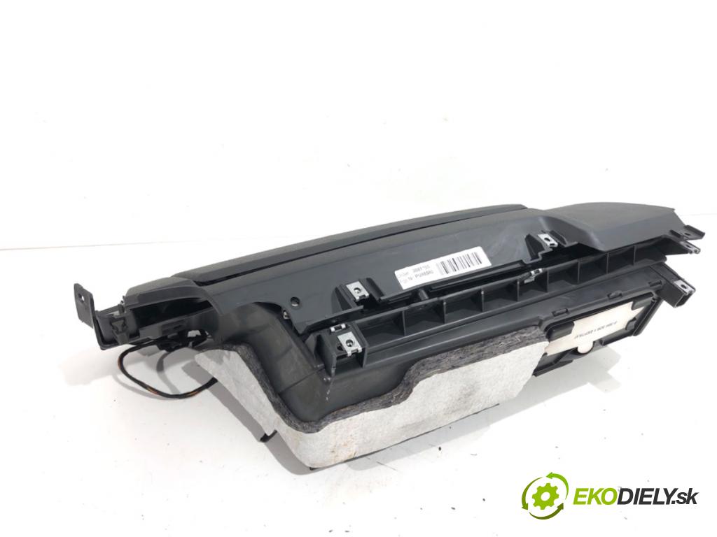 BMW E87 liftback 2006 90 kW 118 d 1995 Priehradka, kastlík spolujazdca  (Priehradka (kastlík))