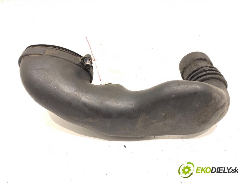 BMW E87 liftback 2006 90 kW 118 d 1995 Rúra vzduchu 779164