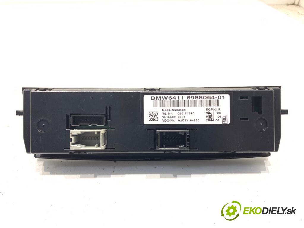 BMW E87 liftback 2006 90 kW 118 d 1995 Panel ovládania kúrenia 6988064 (Prepínacie páčky pod volantom)