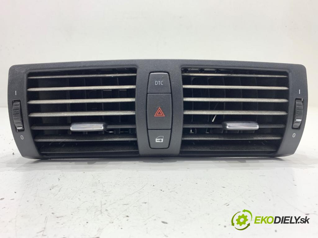 BMW E87 liftback 2006 90 kW 118 d 1995 mří topení přední část 7059189