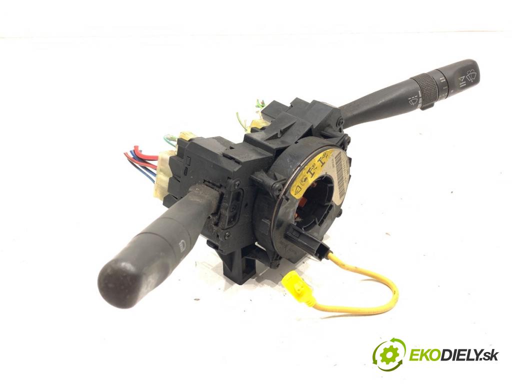 LAND ROVER FREELANDER I samochód terenowy zamknięty 2001 82 kW 2.0 Td4 4x4 1951 Prepínač kombinovaný 54034911 (Prepínacie páčky pod volantom)