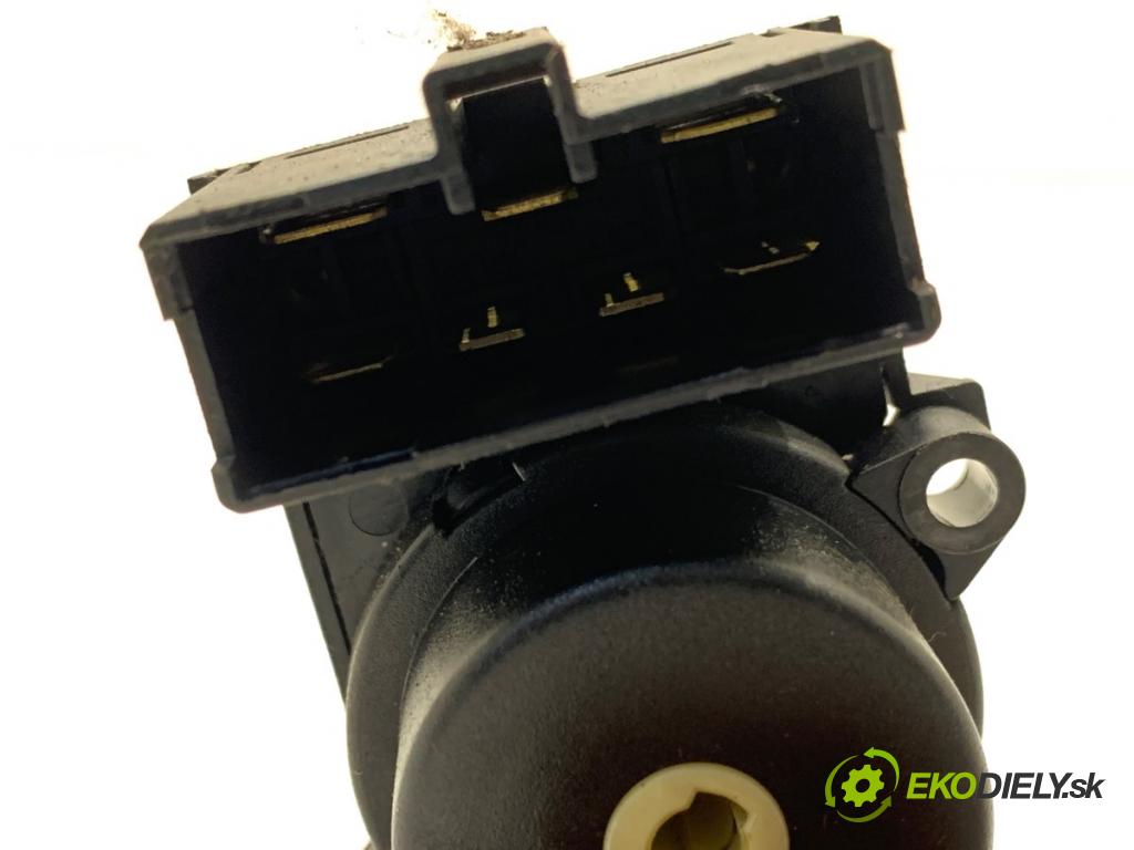 LAND ROVER FREELANDER I samochód terenowy zamknięty 2001 82 kW 2.0 Td4 4x4 1951 Kocka, vložka spínacej skrinky YXB100350 (Spínacia skrinka)