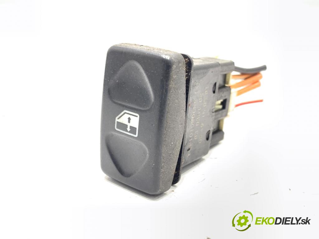 LAND ROVER FREELANDER I samochód terenowy zamknięty 2001 82 kW 2.0 Td4 4x4 1951 Prepínač okien  (Prepínacie páčky pod volantom)