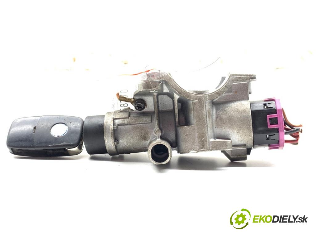 VW NEW BEETLE liftback 1999 85 kW 2.0 1984 spinačka  (Spínacia skrinka)