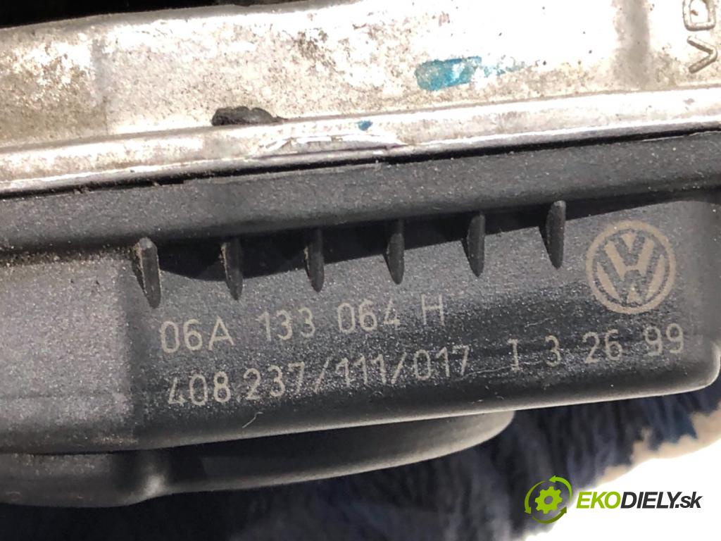 VW NEW BEETLE liftback 1999 85 kW 2.0 1984 Škrtiaca klapka 06A133064H (Škrtiaca klapka)