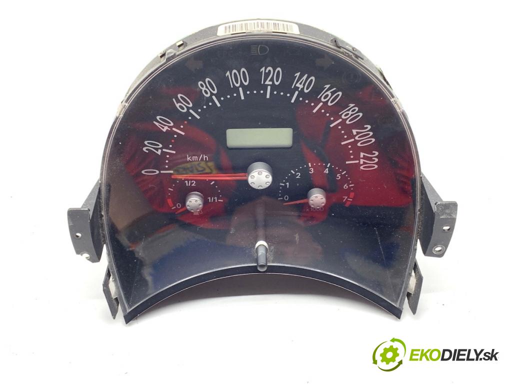 VW NEW BEETLE liftback 1999 85 kW 2.0 1984 Prístrojovka 1C0920800C (Prístrojová doska)