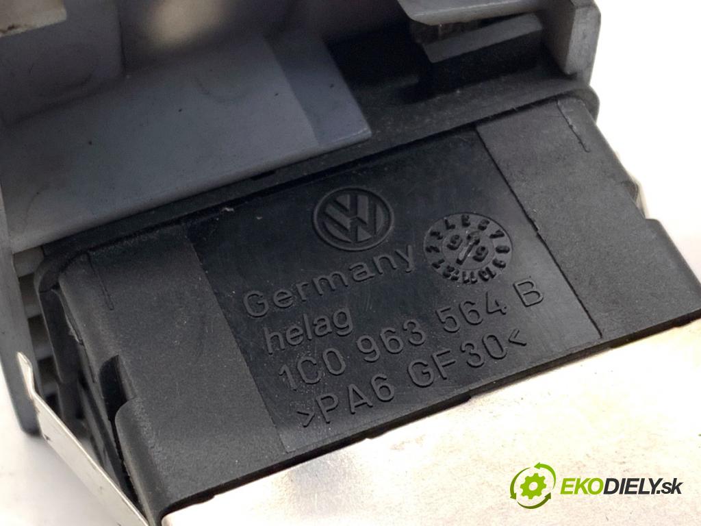 VW NEW BEETLE liftback 1999 85 kW 2.0 1984 SPÍNAČE: ohřívání sedačky 1C0963564