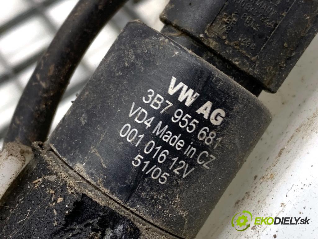 AUDI A6 C6 Kombi 2006 125 kW 2.0 TFSI 1984 nádržka ostřikovačů 4F0955453