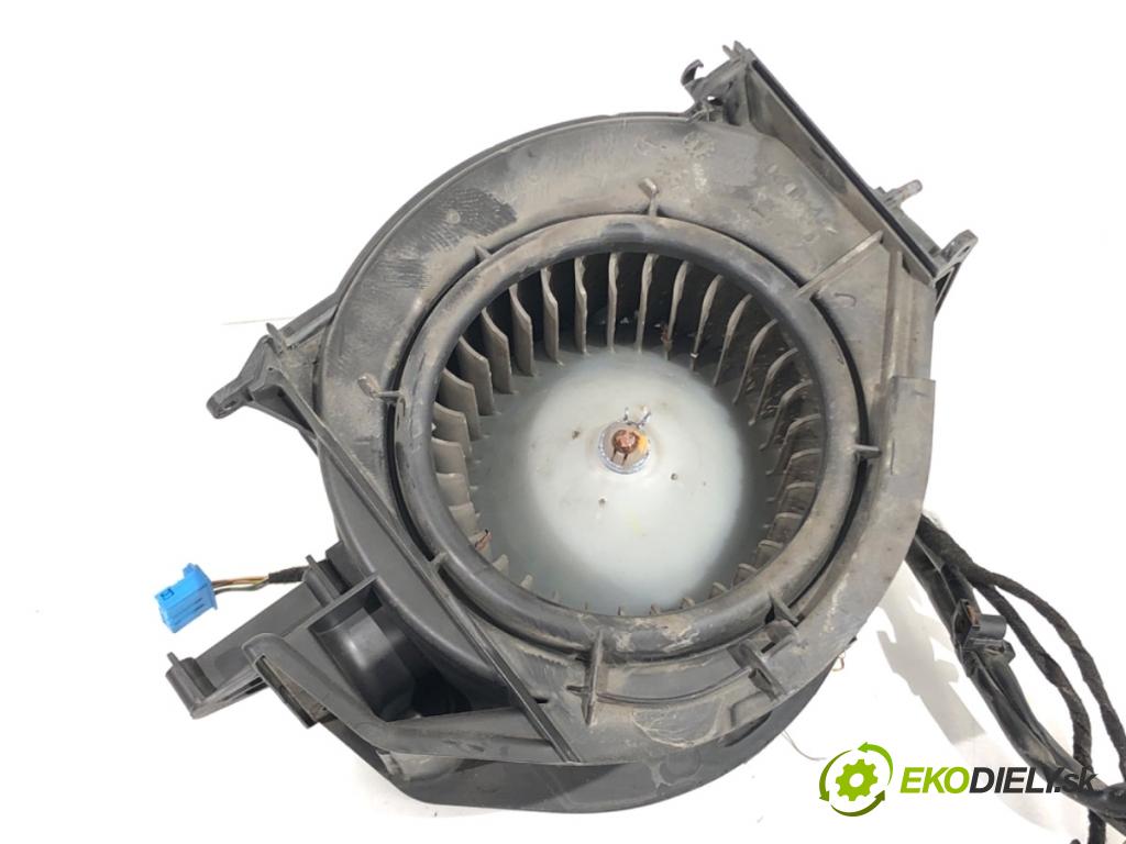 AUDI A6 C6 Kombi 2006 125 kW 2.0 TFSI 1984 topení 4F0820521A