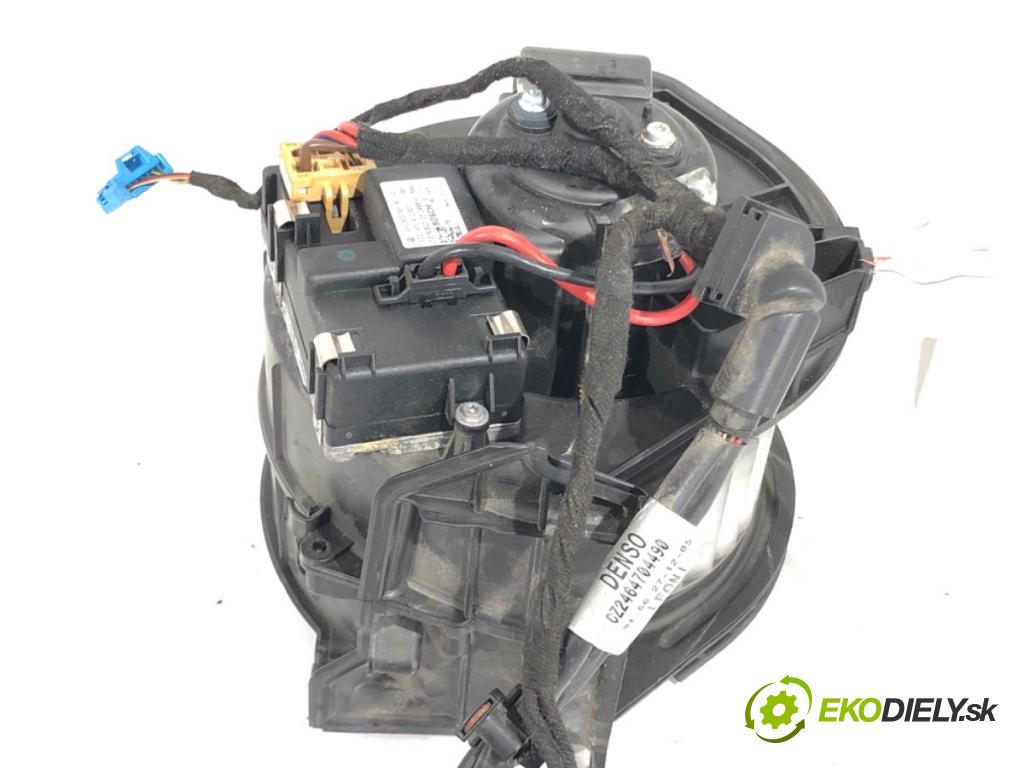 AUDI A6 C6 Kombi 2006 125 kW 2.0 TFSI 1984 topení 4F0820521A