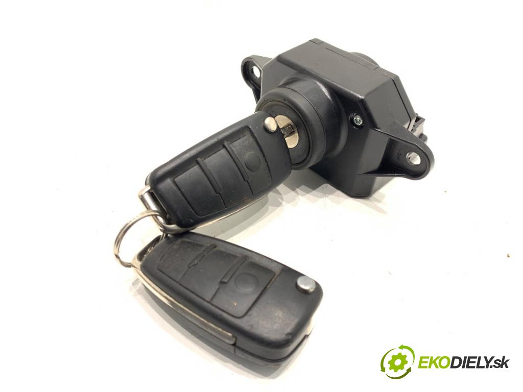 AUDI A6 C6 Kombi 2006 125 kW 2.0 TFSI 1984 spinačka 4F0910131D (Spínacia skrinka)