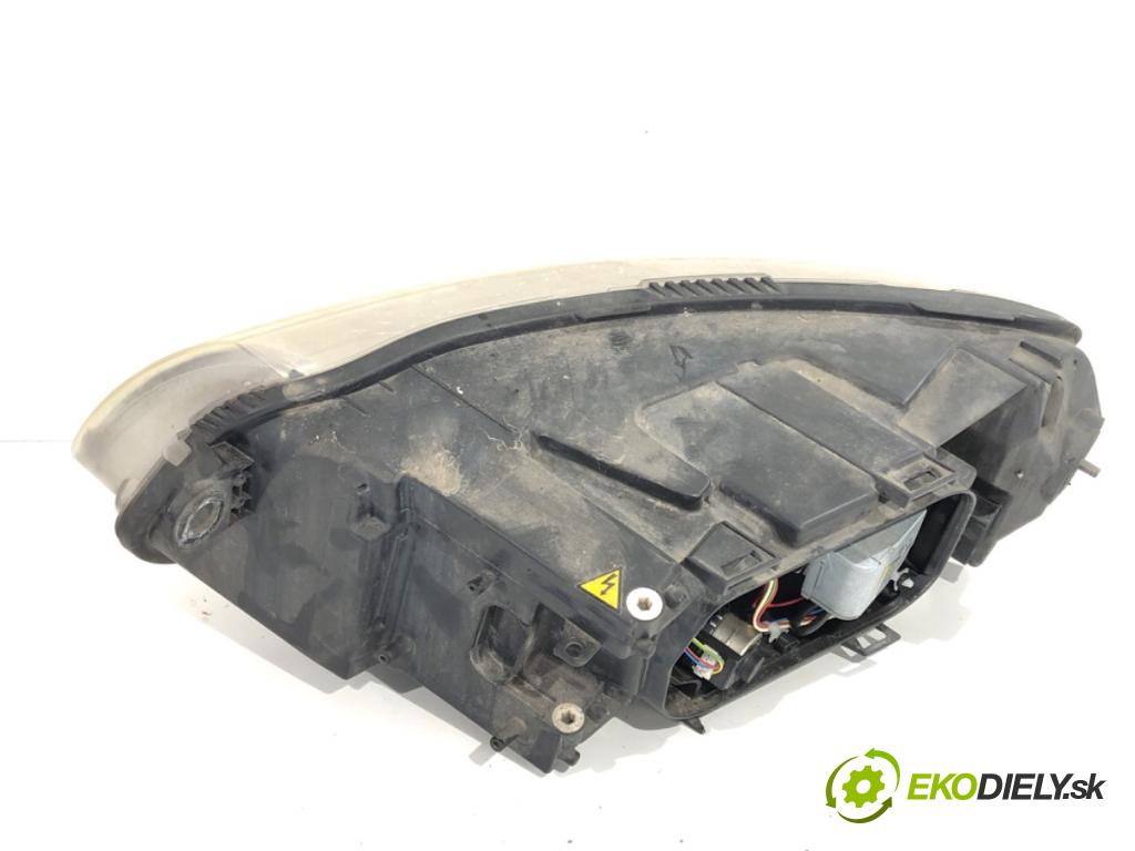 AUDI A6 C6 Kombi 2006 125 kW 2.0 TFSI 1984 Svetlomet pravy predný XENON