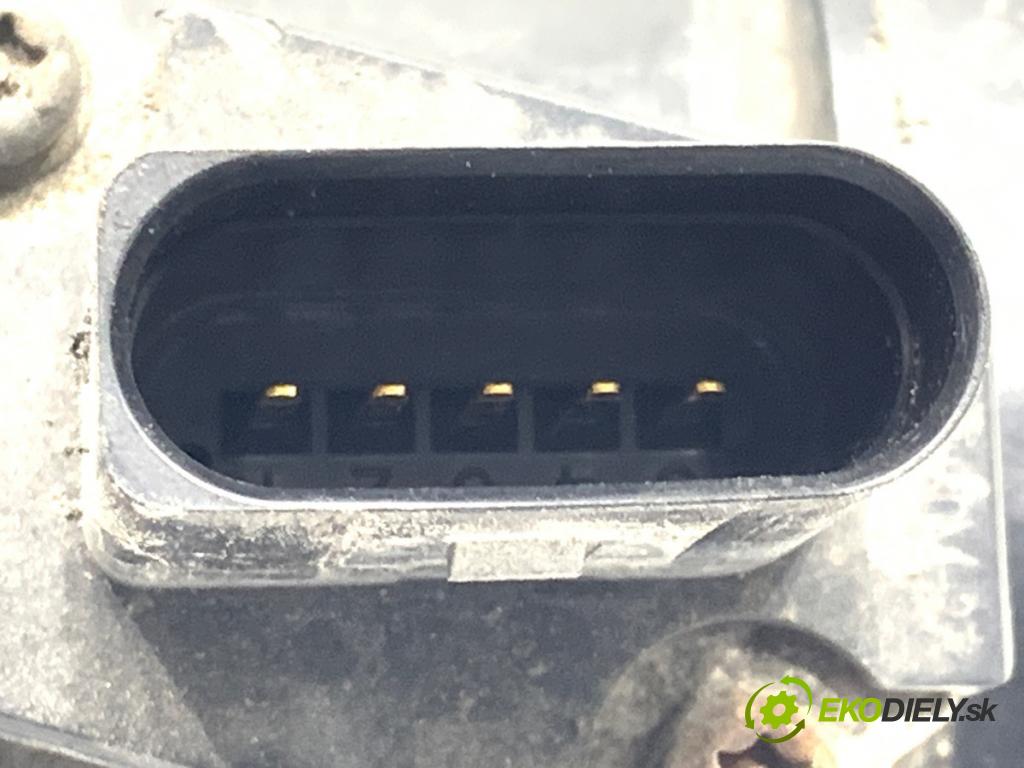 AUDI A6 C6 Kombi 2006 125 kW 2.0 TFSI 1984 Váha vzduchu 06D906461 (Váha vzduchu)