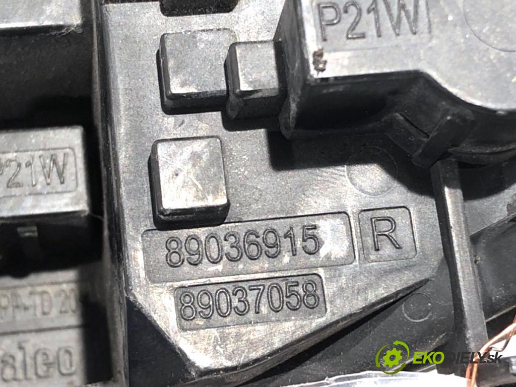 AUDI A6 C6 Kombi 2006 125 kW 2.0 TFSI 1984 vložka svetla pravy zad 4F9945222B