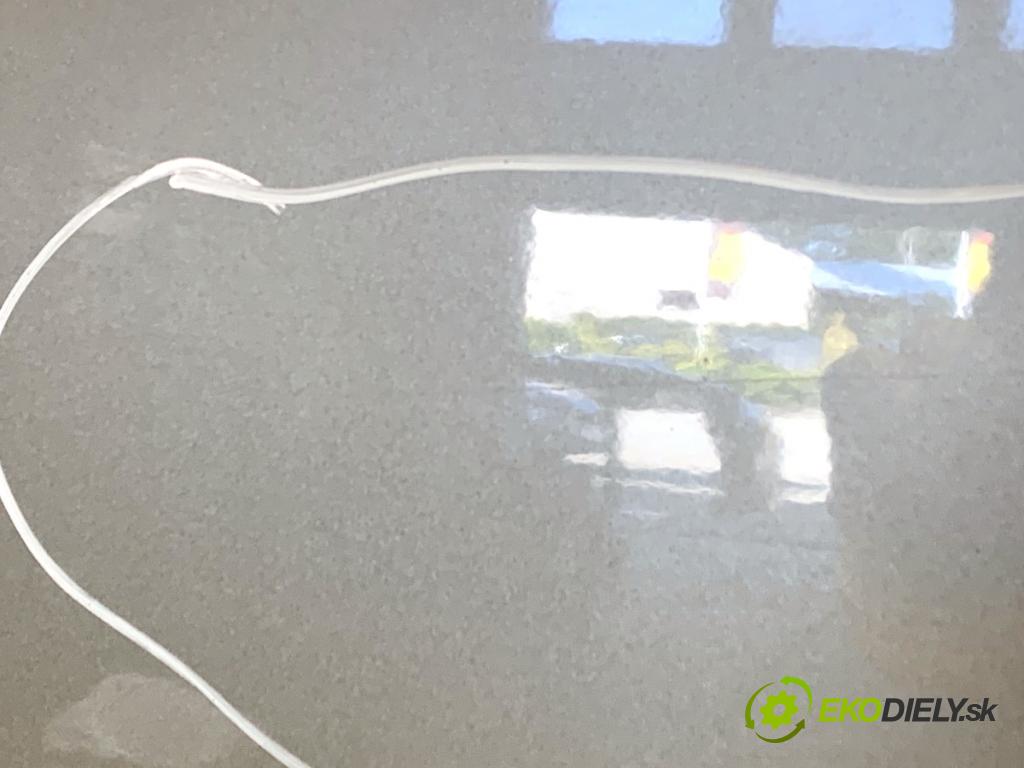 AUDI A6 C6 Kombi 2006 125 kW 2.0 TFSI 1984 dveře levý zadní část 4A4A