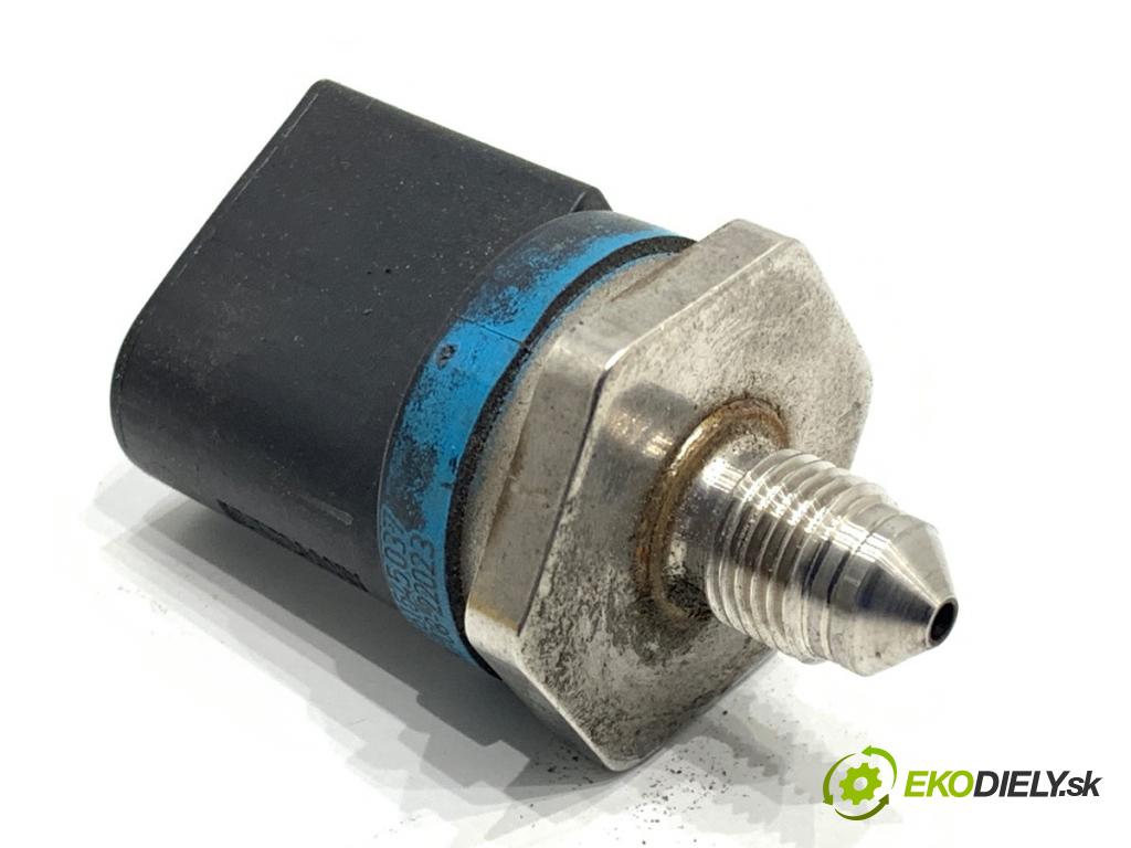 AUDI A6 C6 Kombi 2006 125 kW 2.0 TFSI 1984 Snímač tlaku paliva 06H906051A (Snímač)