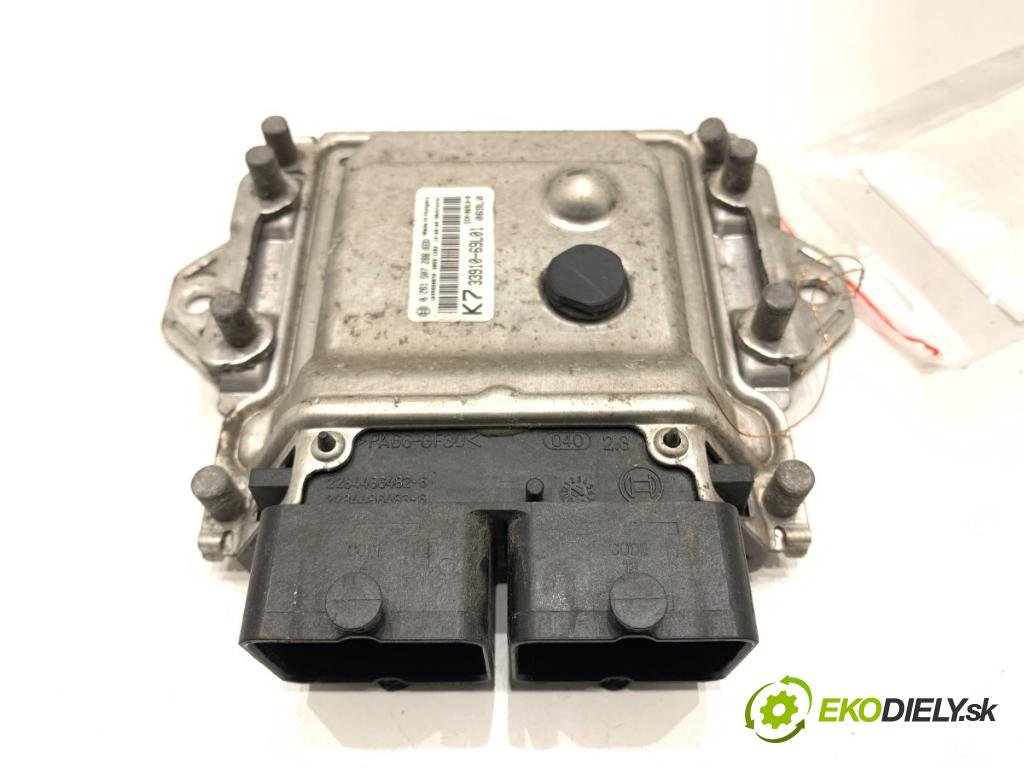 SUZUKI SWIFT IV liftback 2013 69 kW 1.2 (AZH 412) 1242 riadiaca jednotka Motor 33910-69L01 (Riadiaca jednotka)