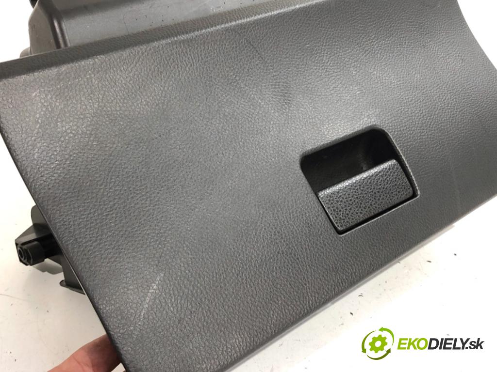 SUZUKI SWIFT IV liftback 2013 69 kW 1.2 (AZH 412) 1242 Priehradka, kastlík spolujazdca 73412-68L1 (Priehradka (kastlík))