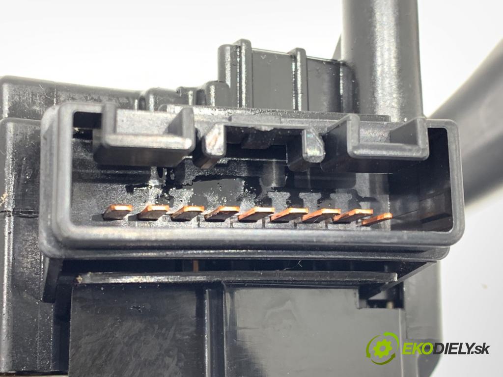 SUZUKI SWIFT IV liftback 2013 69 kW 1.2 (AZH 412) 1242 Prepínač stieračov  (Prepínacie páčky pod volantom)