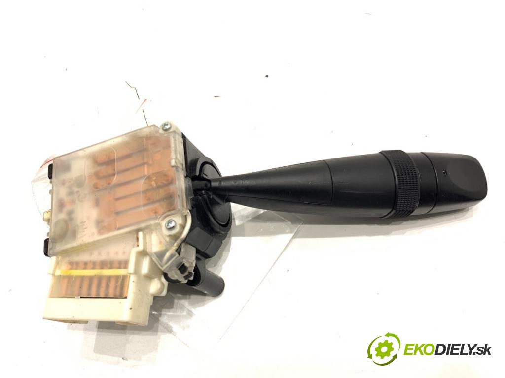 SUZUKI SWIFT IV liftback 2013 69 kW 1.2 (AZH 412) 1242 Prepínač smeroviek 173744 (Prepínacie páčky pod volantom)