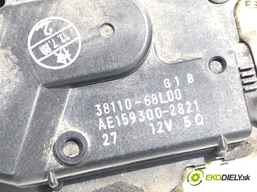 SUZUKI SWIFT IV liftback 2013 69 kW 1.2 (AZH 412) 1242 Mechanizmus stieračov predný 38110-68L00 (Motorček stieračov predný)