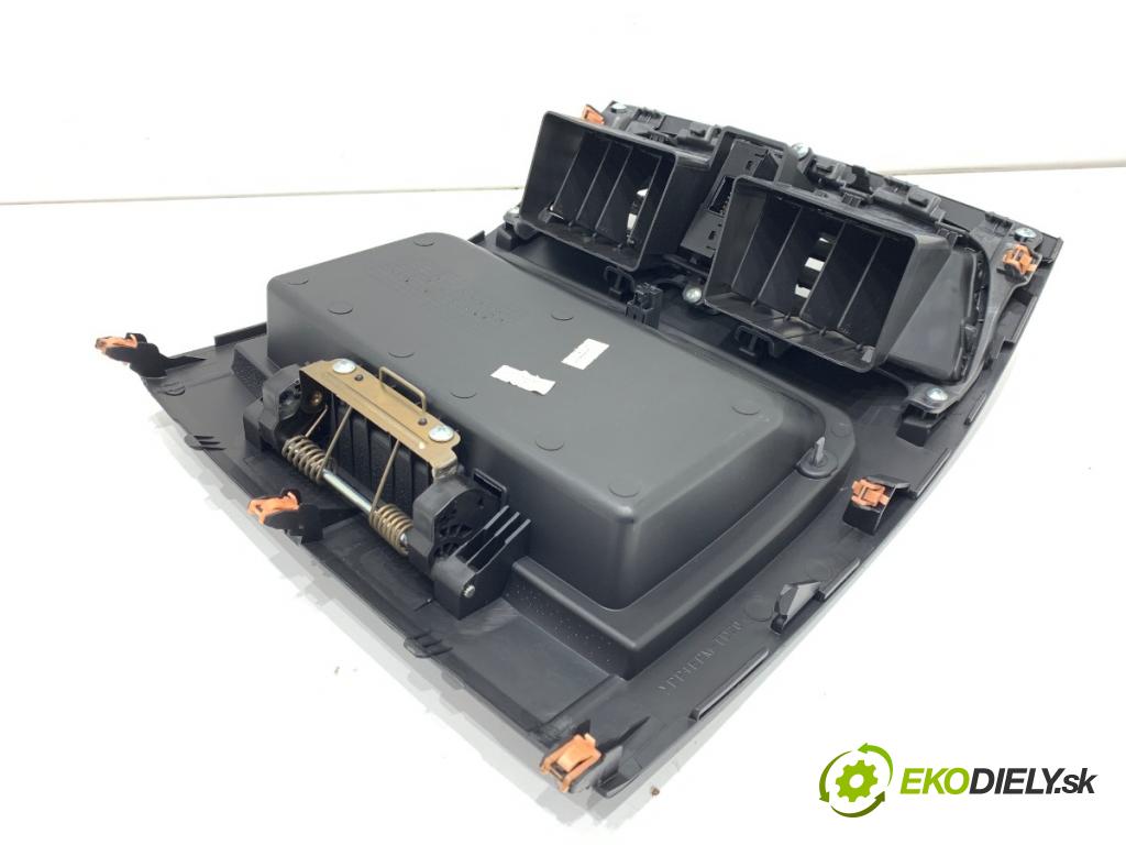 SUZUKI SWIFT IV liftback 2013 69 kW 1.2 (AZH 412) 1242 mří topení přední část střední 73800-68LA0