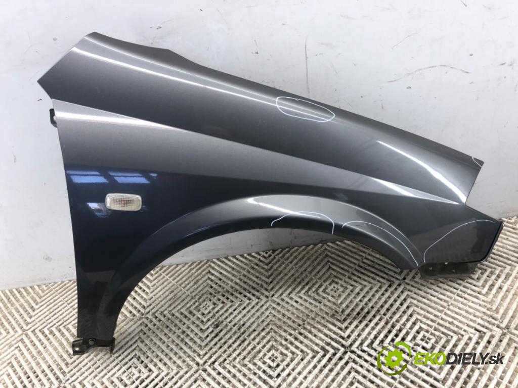 NISSAN PRIMERA P12 sedan 2003 88 kW 1.9 dCi 1870 blatník pravý přední část 