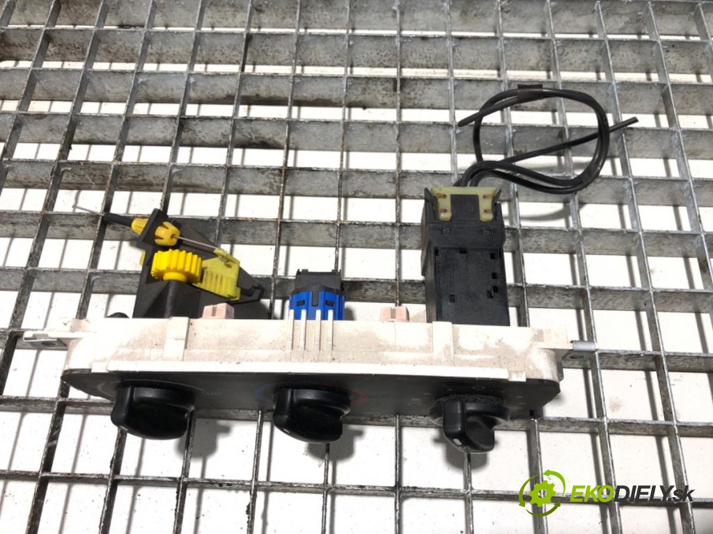 FORD TRANSIT IV Autobus 2002 74 kW 2.0 DI (F_E_, F_F_, F_G_) 1998 Panel ovládania kúrenia YC1H-18D451A (Prepínacie páčky pod volantom)