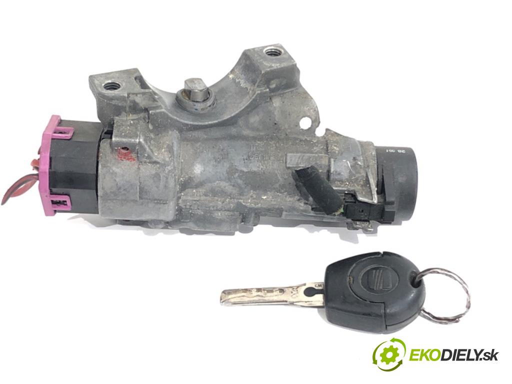 SEAT TOLEDO II sedan 2001 81 kW 1.9 TDI 1896 spinačka 4B0905851C (Spínacia skrinka)