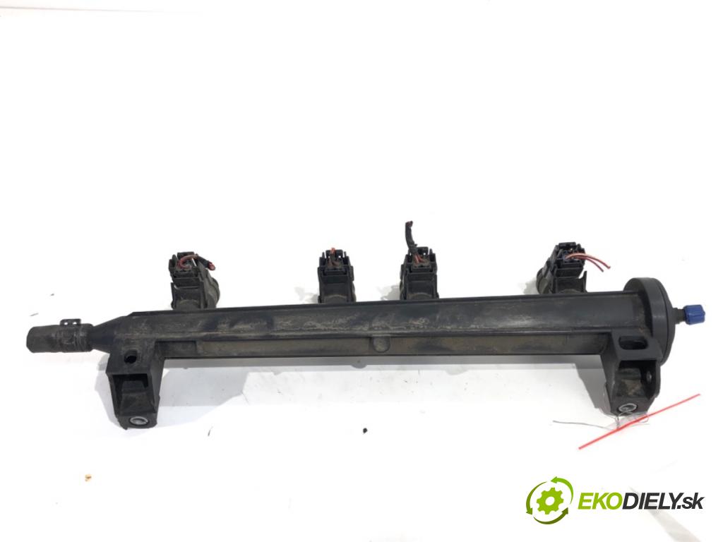 SEAT ALTEA nadwozie wielkoprzestrzenne (MPV) 2004 75 kW 1.6 1595 Lišta vstrekovacia 06A133317AC (Vstrekovacia lišta)