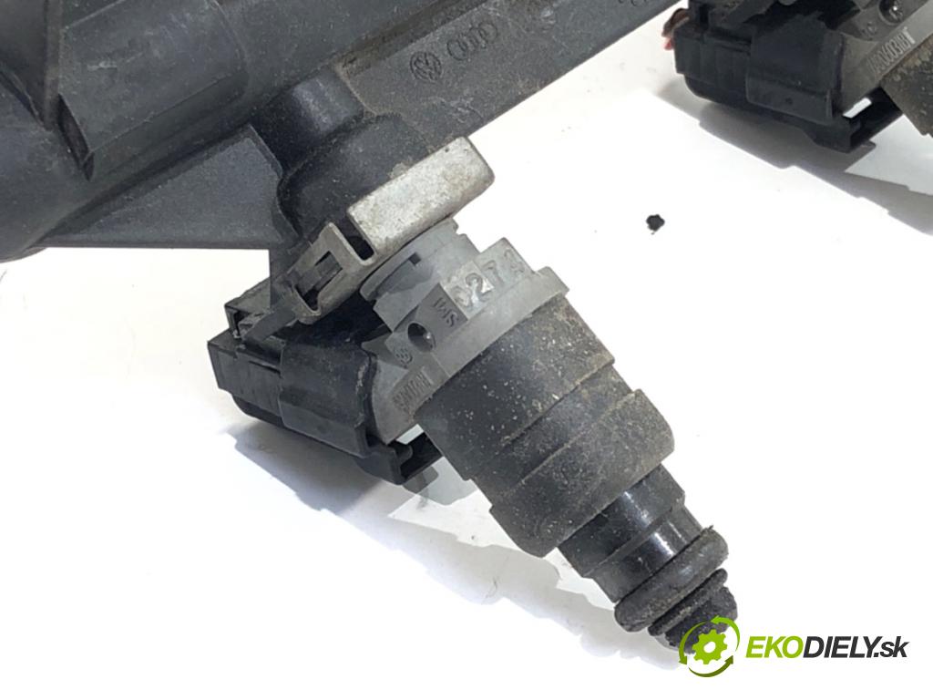 SEAT ALTEA nadwozie wielkoprzestrzenne (MPV) 2004 75 kW 1.6 1595 Lišta vstrekovacia 06A133317AC (Vstrekovacia lišta)