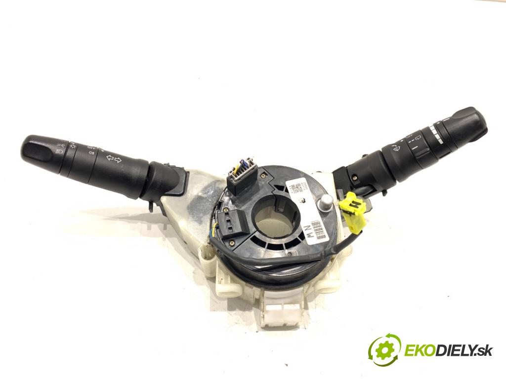 NISSAN MICRA K12 liftback 2005 65 kW 1.4 16V 1386 Prepínač kombinovaný 25560AX718 (Prepínacie páčky pod volantom)